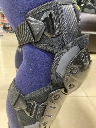 Ones Again Наколенники Carbon Fiber Force в Ижевске
